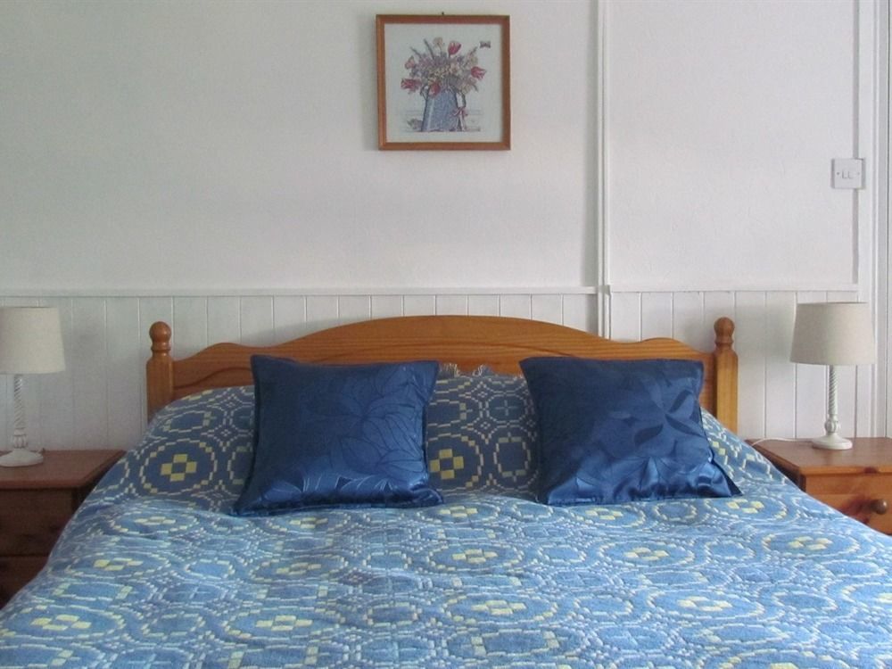Celyn Villa Bed And Breakfast Holywell  Exteriér fotografie
